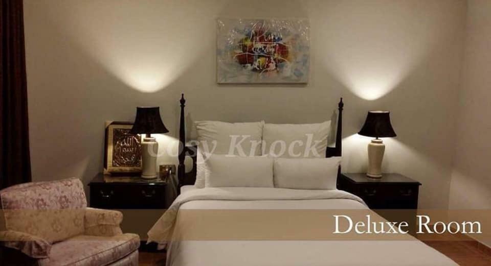 Cosy Knock Hotel เมอร์รี ภายนอก รูปภาพ